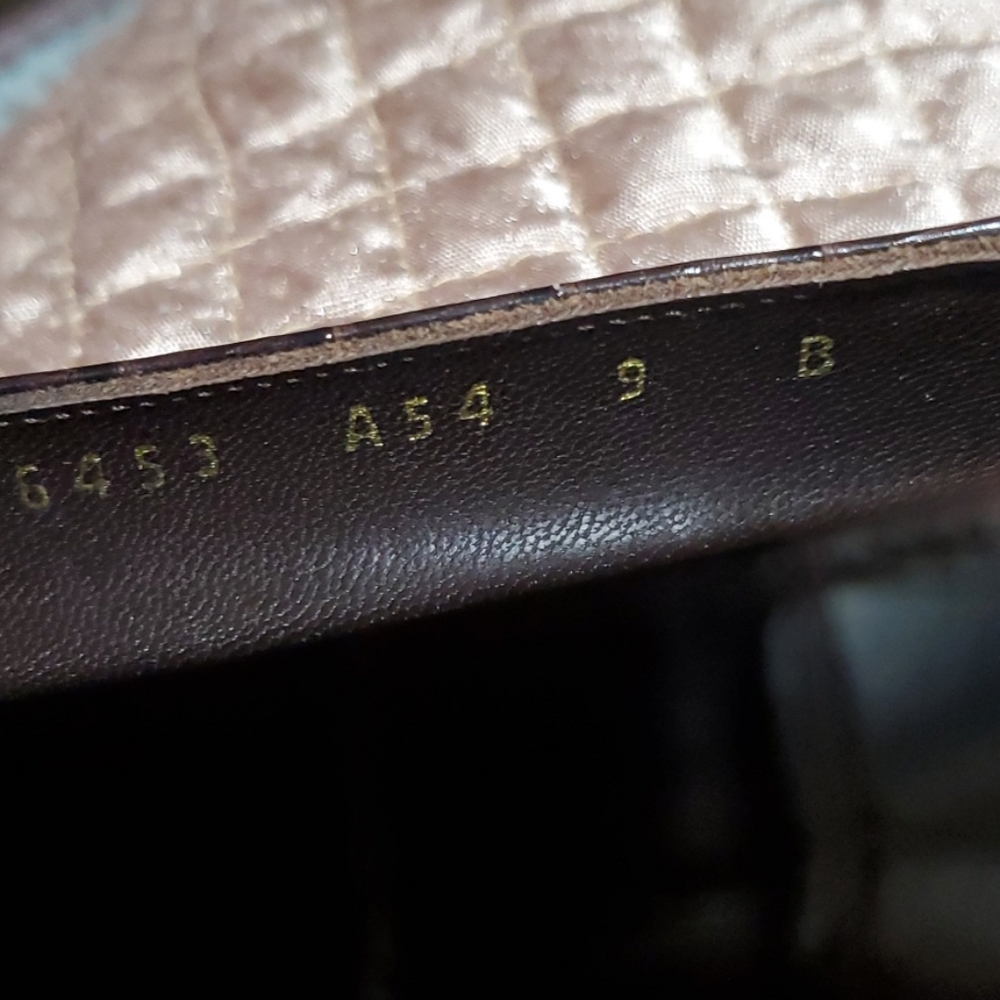 Shoes - Picture 4 of 5